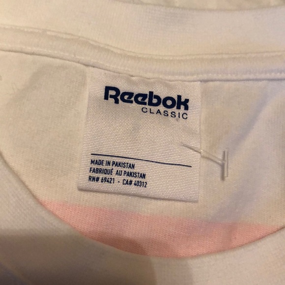 Reebok t-shirt - Picture 2 of 3